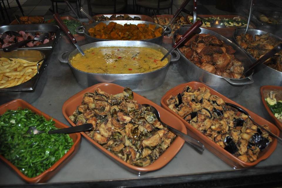 Restaurante Rural Vó Tatau serve deliciosa comida caseira em Londrina