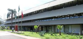 Confira o que abre e fecha no feriado de sexta-feira (15)