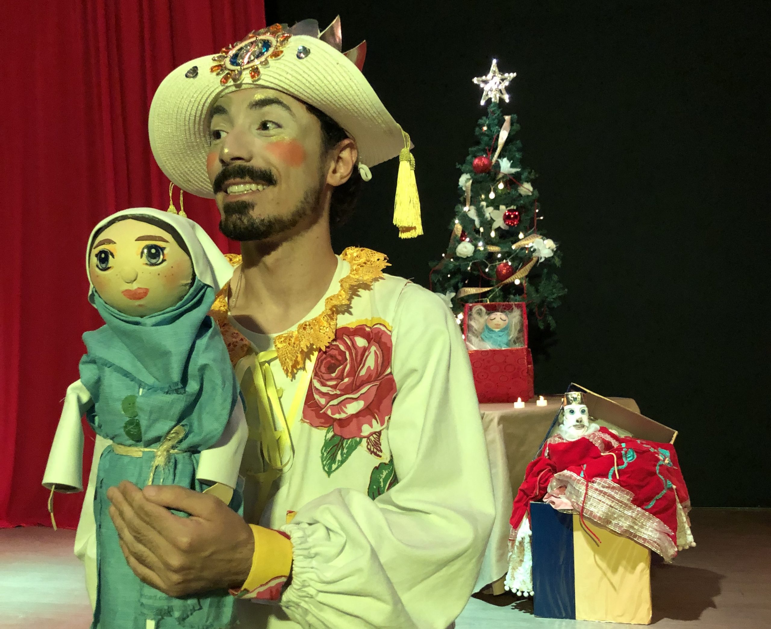 Teatro do Clubinho traz peça de Natal resgatando história de Jesus -  LondrinaTur, portal de Londrina e norte do Paraná